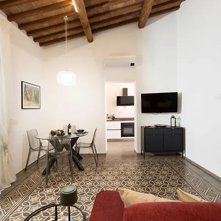 L'angolo Di Castelvecchio * Сиена